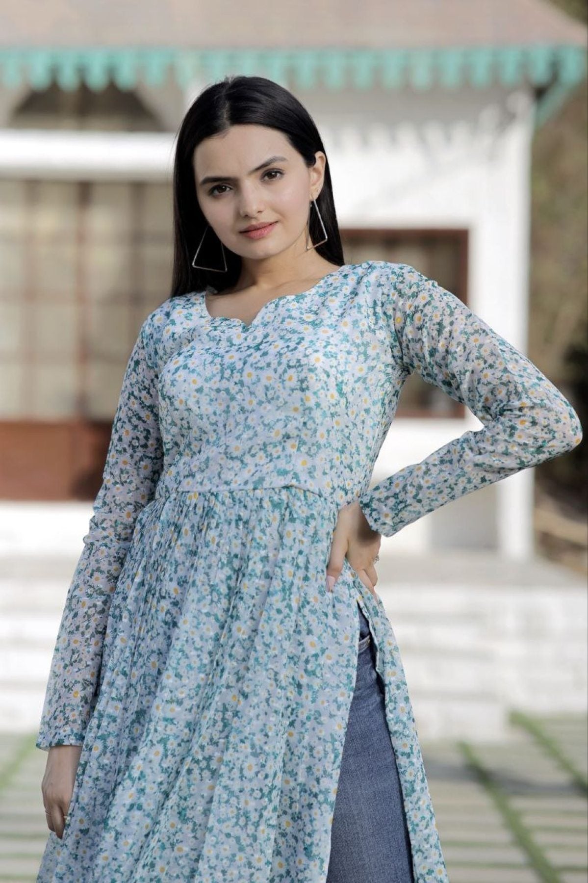 Stylish Butti With Floral Digital Printed Kurti - Femenica