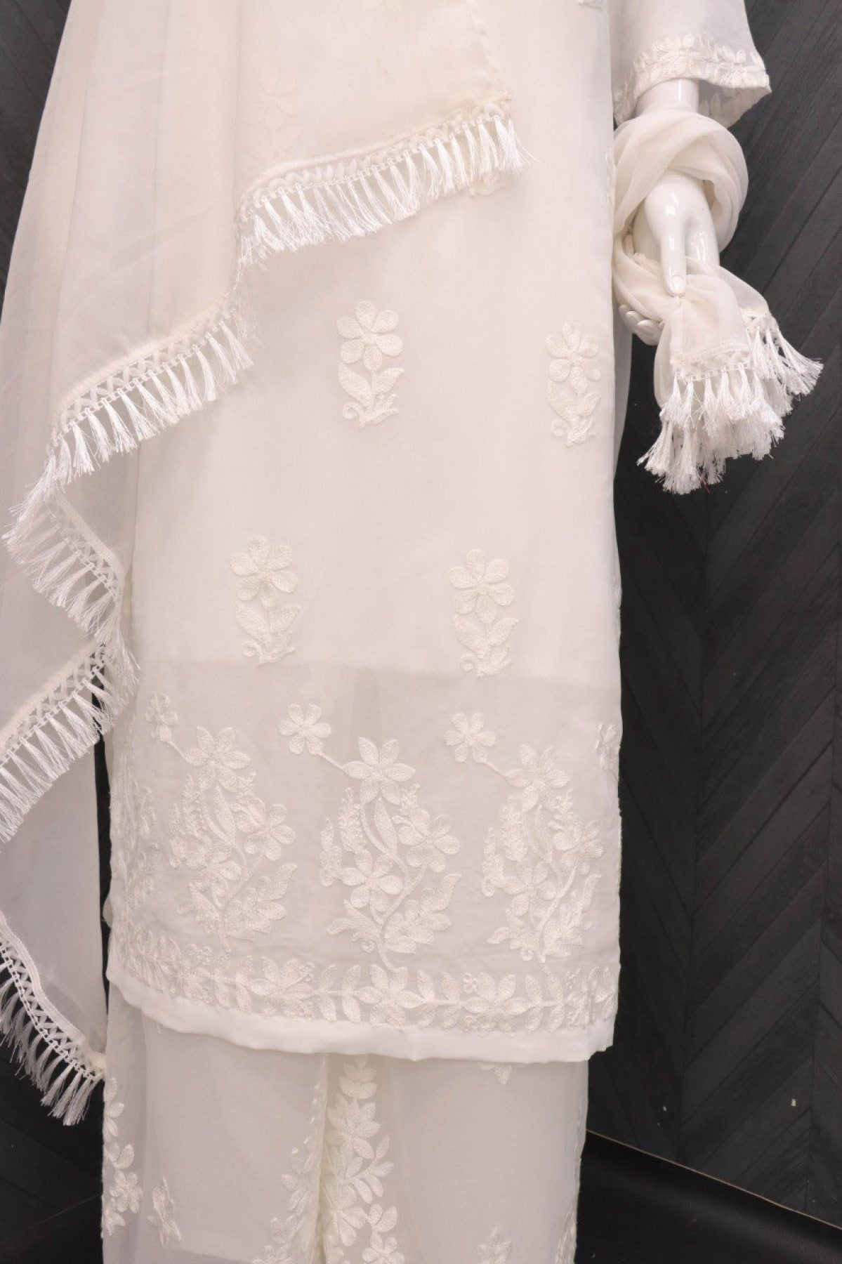 Femenica White Chikankari Embroidery Kurti Set | Timeless Elegance in Ethnic Wear - Femenica